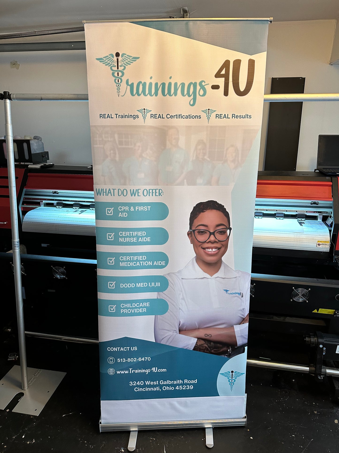Retractable banner
