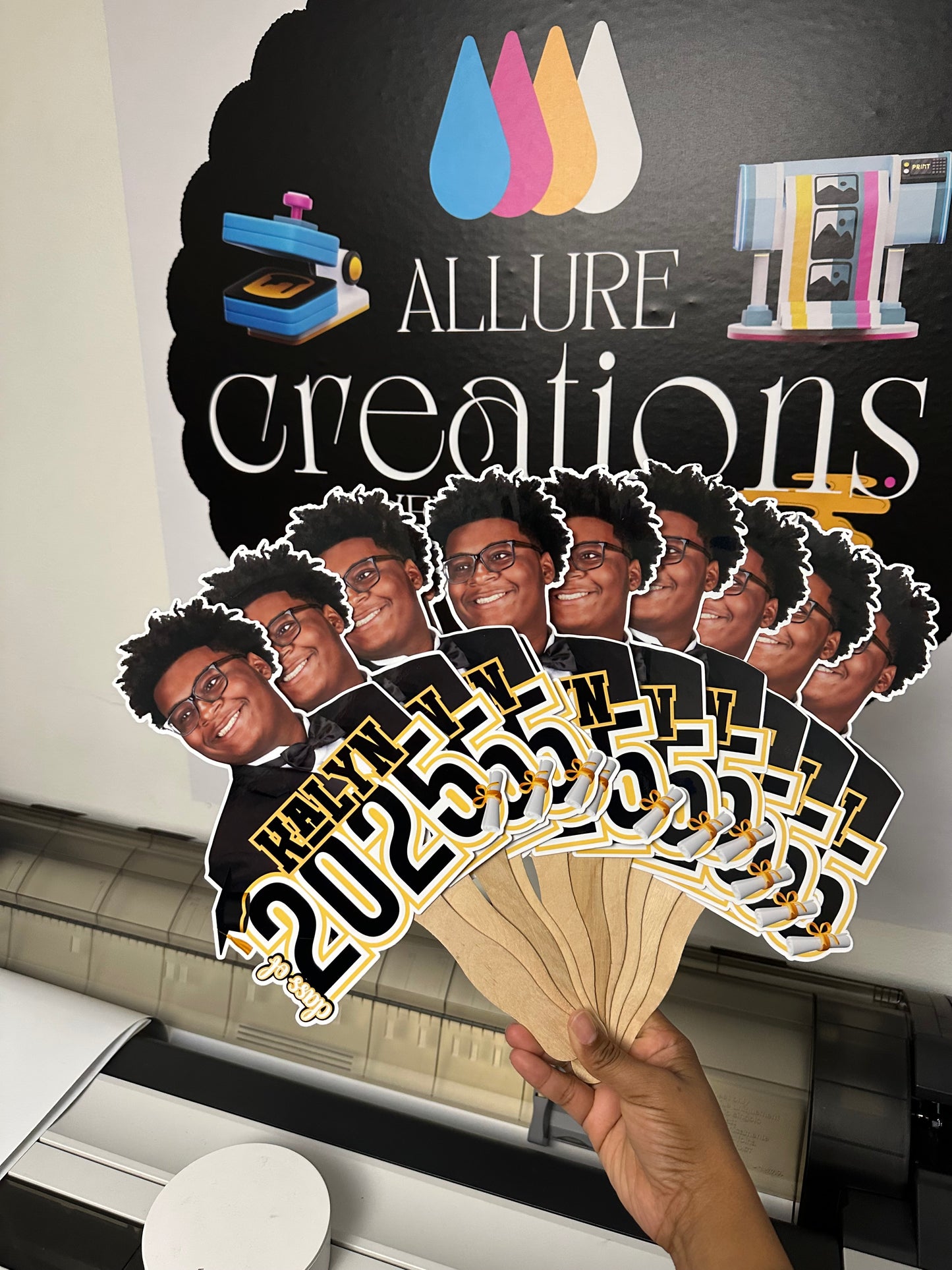 Graduation Photo Fan ( READ THE DESCRIPTION)