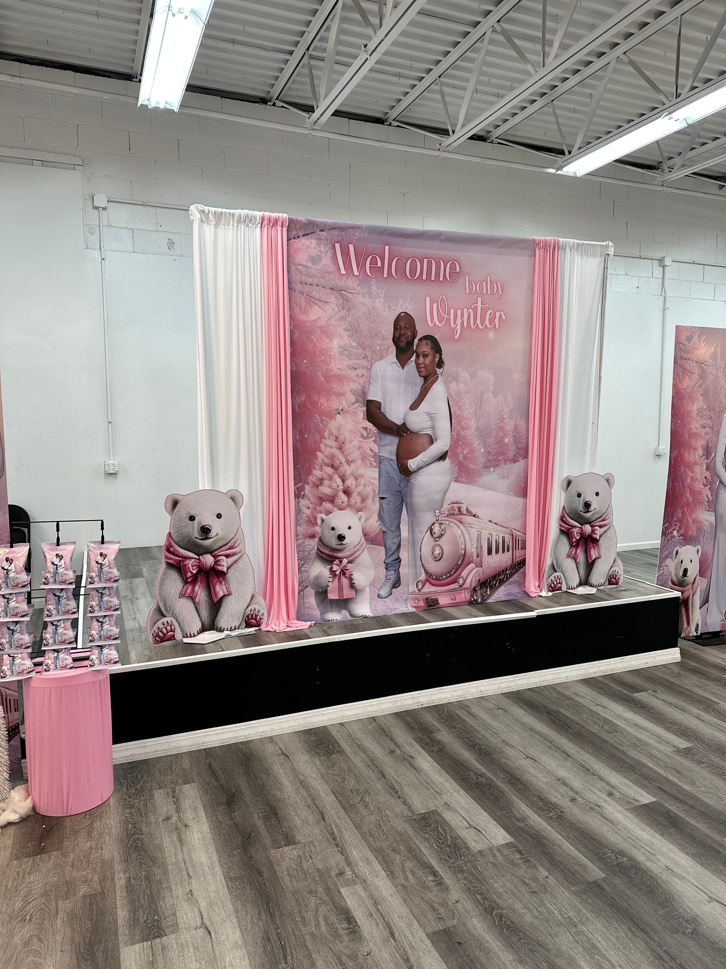 Custom Banner & Backdrops