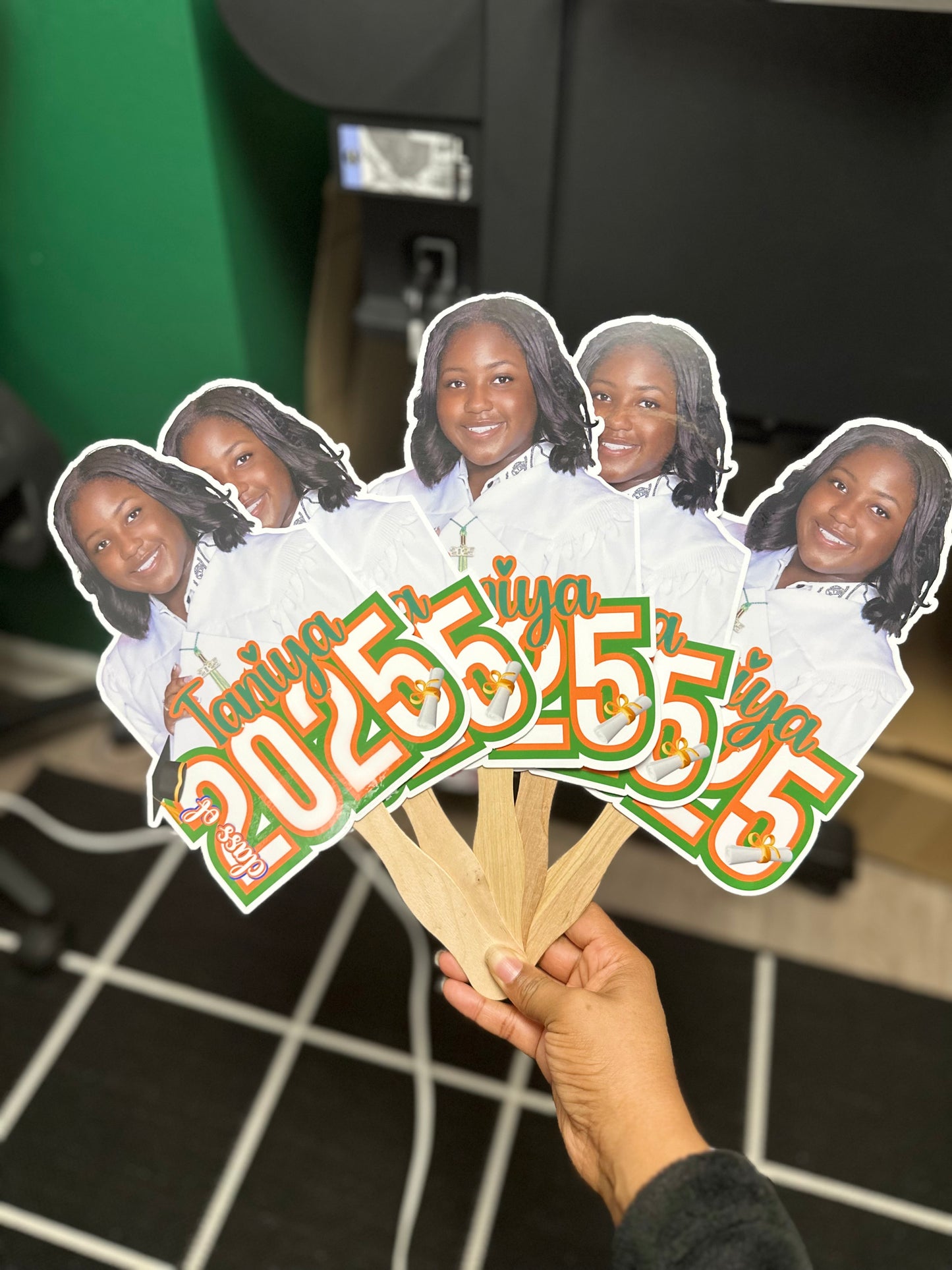 Graduation Photo Fan ( READ THE DESCRIPTION)